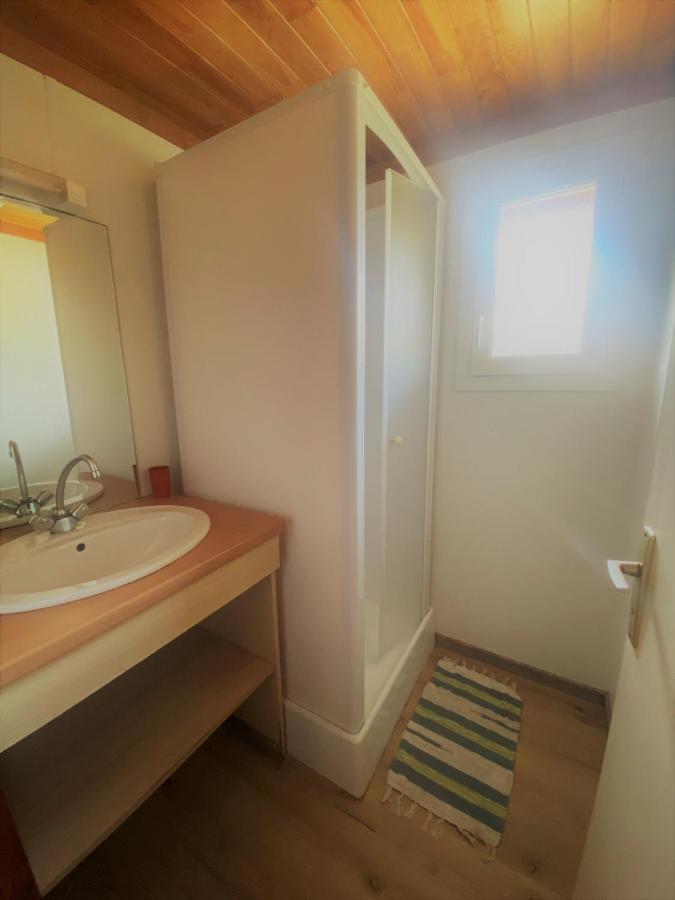 Camping Familial Les Chalets D'Uza Luaran gambar